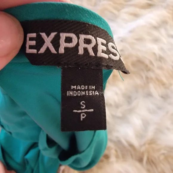 Express Silky Blouse - Picture 6 of 6